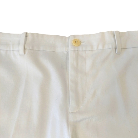Lauren Ralph Lauren Women’s White Shorts - Picture 4 of 9
